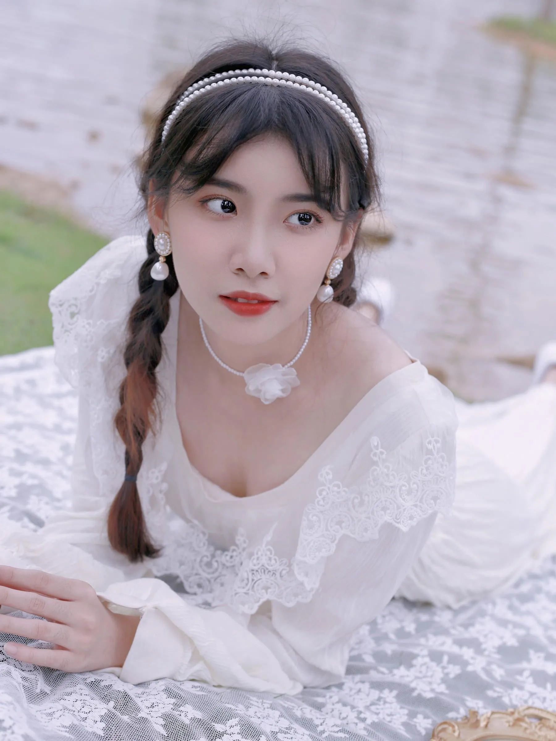 [YITUYU艺图语]2022.09.10 温柔少女 小愉不是鱼 [24P]插图4